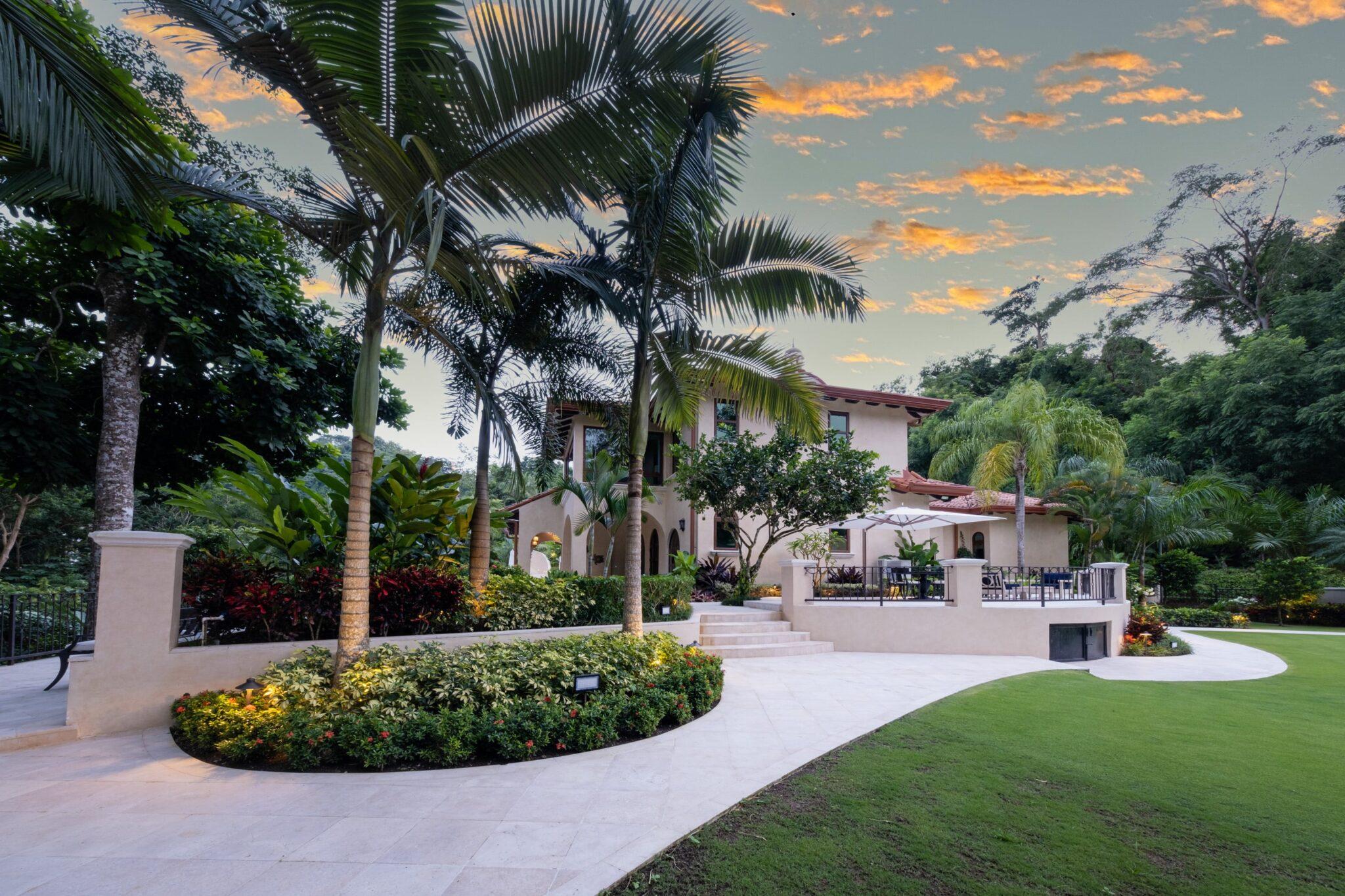Villa Firenze, Costa Rica. All Inclusive, Luxury Villa Playa Herradura (Puntarenas) Екстериор снимка