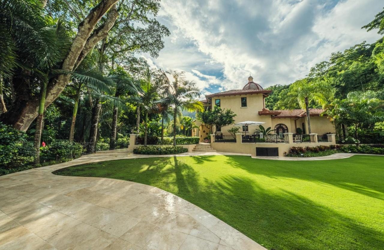Villa Firenze, Costa Rica. All Inclusive, Luxury Villa Playa Herradura (Puntarenas) Екстериор снимка